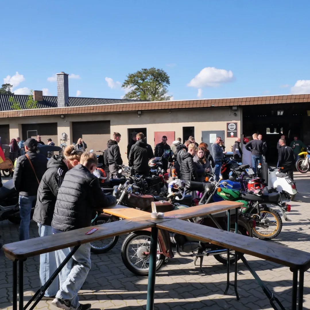 Motorradtreffen bei Hofmann Motorrad am Schwielochsee