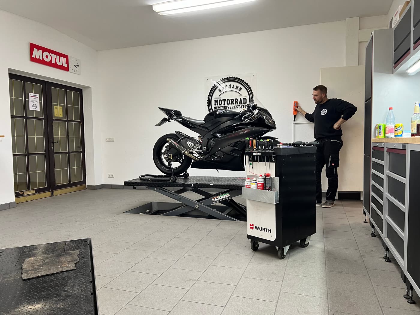 Folierter Transporter von Hofmann Motorrad